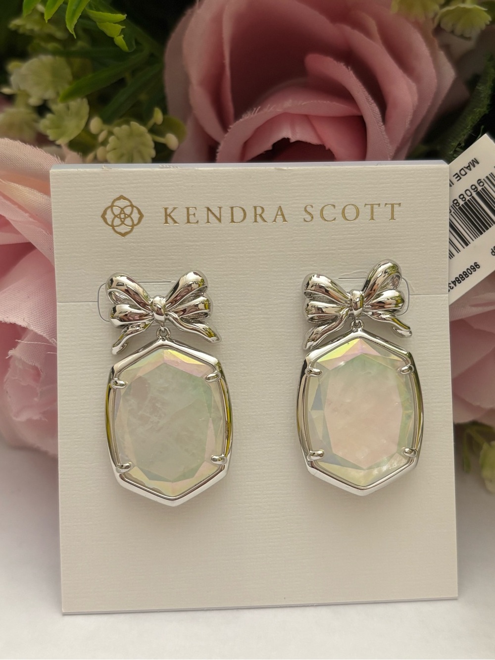 NWT Kendra Scott Daphne Bow Drop Earrings in silver Iridescent Crystal Ivory